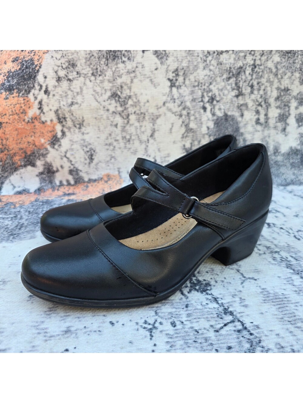 Clarks Collection 6.5 Black Leather Mary Jane Heels with Adjustable Strap